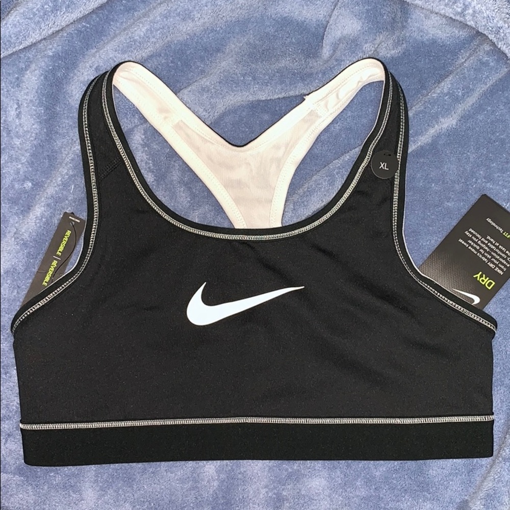 REVERSIBLE NIKE SPORTS BRA